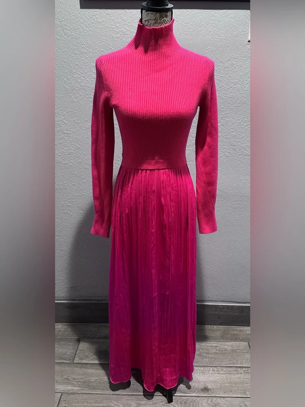 Anthropologie High-Neck Mockable Maxi Dress  Fuchsia  Knit dress & Pleated Skirt - Picture 4 of 9